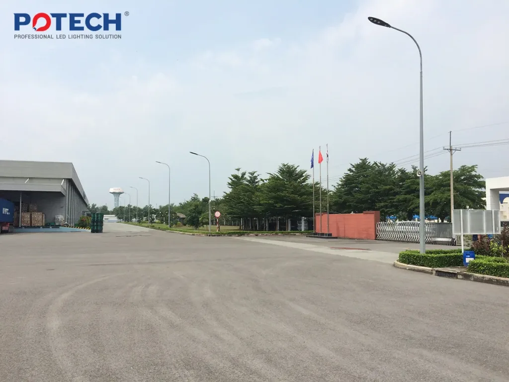 Đèn đường LED POTECH - Công ty Lock & Lock