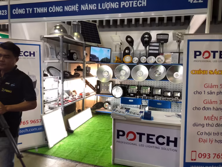 Xu hướng đèn LED công nghiệp: hiệu suất và điều khiển