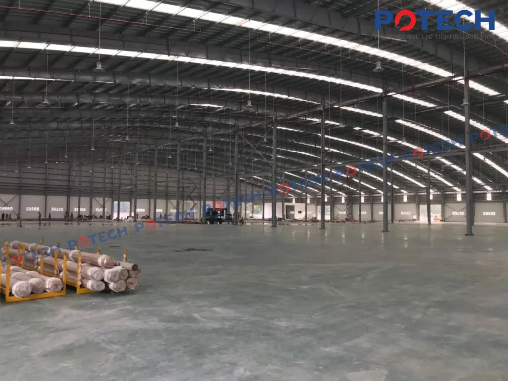 Đèn LED nhà xưởng, đèn pha LED POTECH - Nhà máy nhựa Tín An
