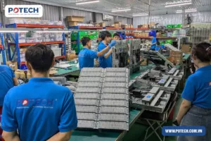 Bộ giáp Inox 304 của đèn pha LED PT FL3 1000 POTECH
