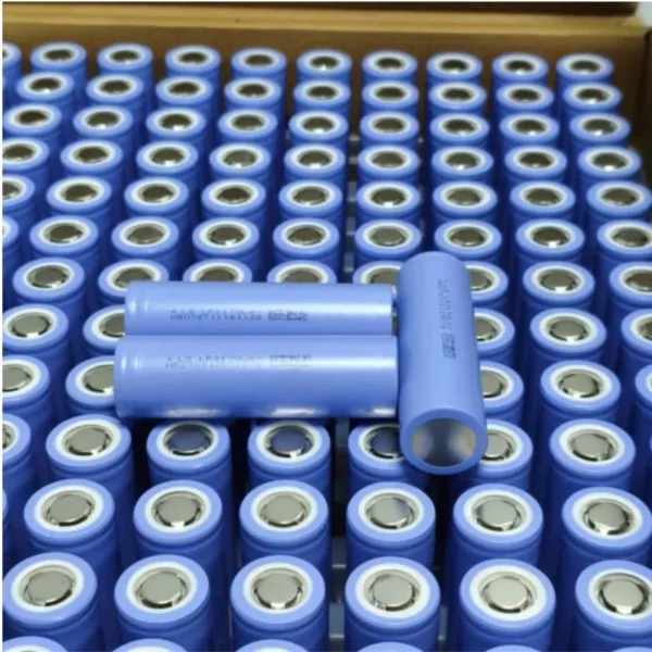 Cell Lishen LR2170LA 21700 xếp nguyên khay, thân cell in mã lô MR07 truy xuất từng viên