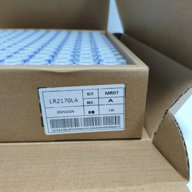 Nhãn dán trên thùng carton Lishen LR2170LA ghi mã lô MR07, cấp hàng A, 130 viên mỗi thùng