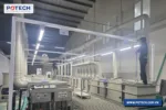 Máng đèn 2 tuýp chống thấm POTECH lắp trên khung giàn dọc dây chuyền anode hóa nhôm tại Hải Phòng